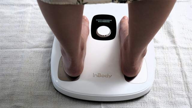 3频8电极+12项数据+97%准确率有点全面开元棋牌网站InBody体脂秤H30评测:(图5) 3频8电极+12项数据+97%准确率有点全面开元棋牌网站InBody体脂秤H30评测:(图5)