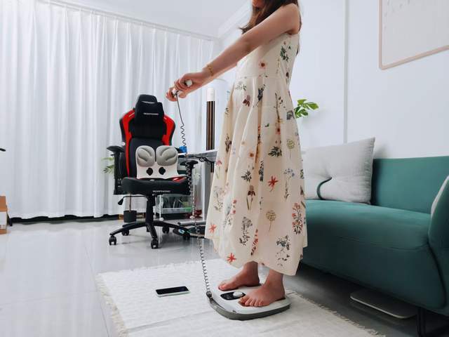 3频8电极+12项数据+97%准确率有点全面开元棋牌网站InBody体脂秤H30评测:(图10) 3频8电极+12项数据+97%准确率有点全面开元棋牌网站InBody体脂秤H30评测:(图10)